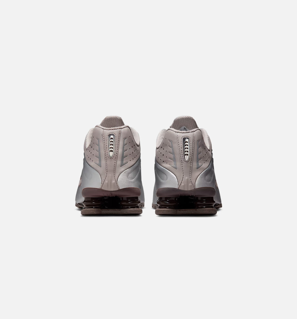 Shox R4 Cave Stone | Men's Lifestyle Shoe | Cave Stone/College Grey/Baroque Brown