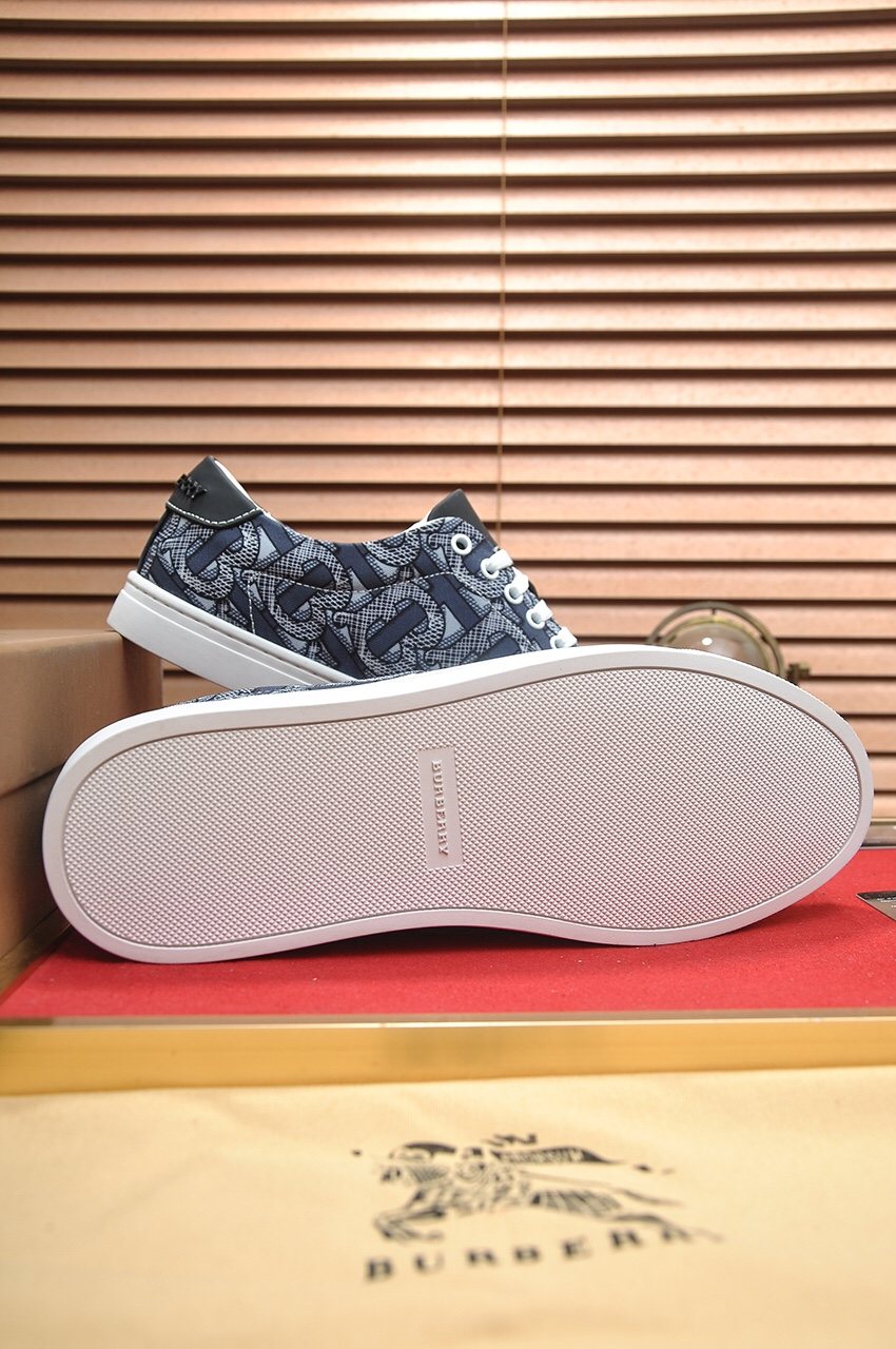 Burberry Patterned Low-Top Sneakers