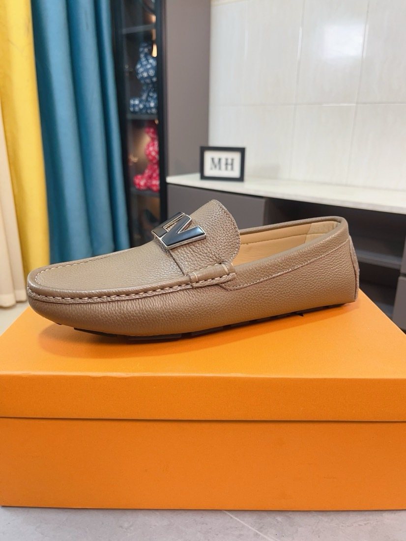 Louis Vuitton Pebbled Metal-Accent Driving Loafers